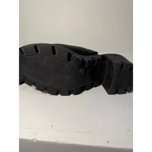 Gianni Bini Women’s Black Leather Platform Chunky Lug Sole Clog Mules 9.5 - Picture 6 of 16